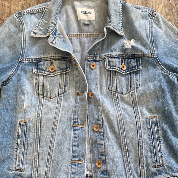 Old Navy Women’s Light Blue Denim Jacket - Picture 4 of 6